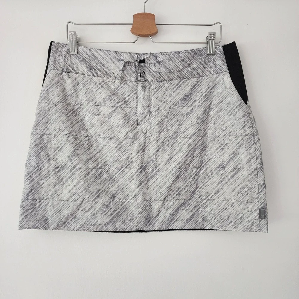 Mountain Hardware gray white light puffy skirt mini womens size L